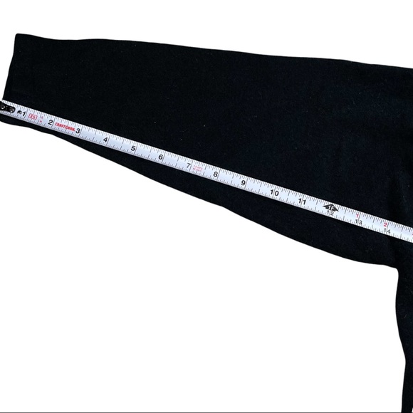 Liz Baker size 2x VINTAGE short & wide black fuzzy shirt, 3/4 sleeves, crew neck - Picture 4 of 6